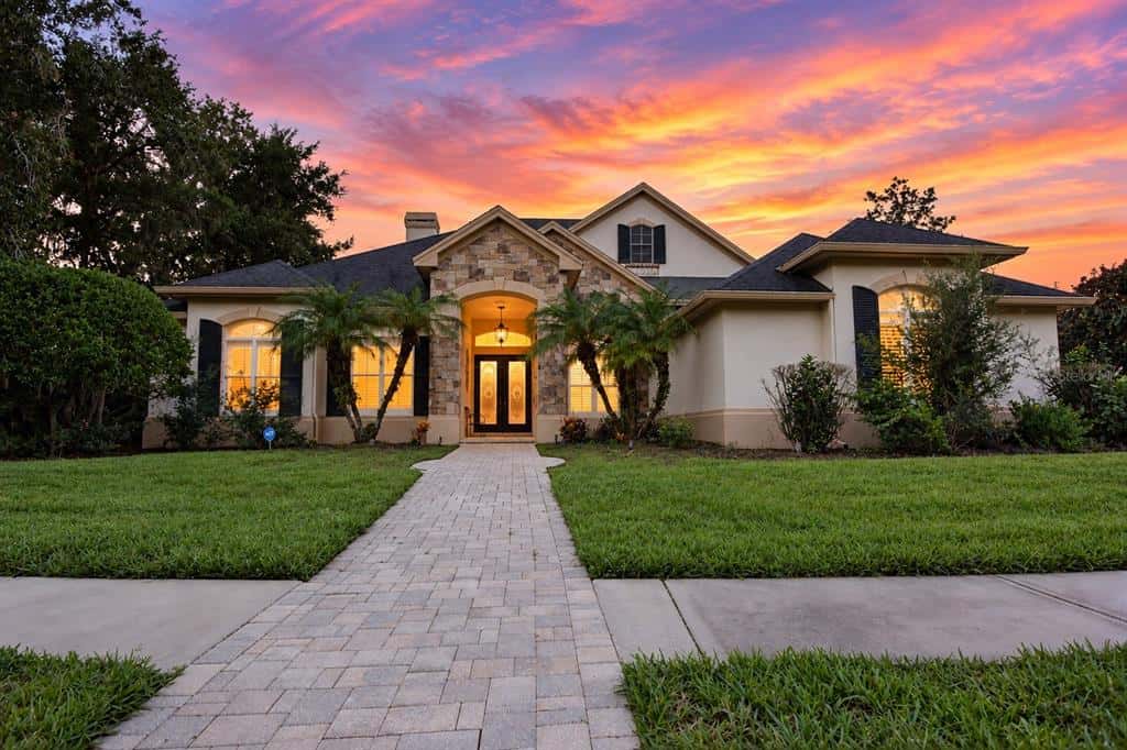 Single Family Residence in BRANDON