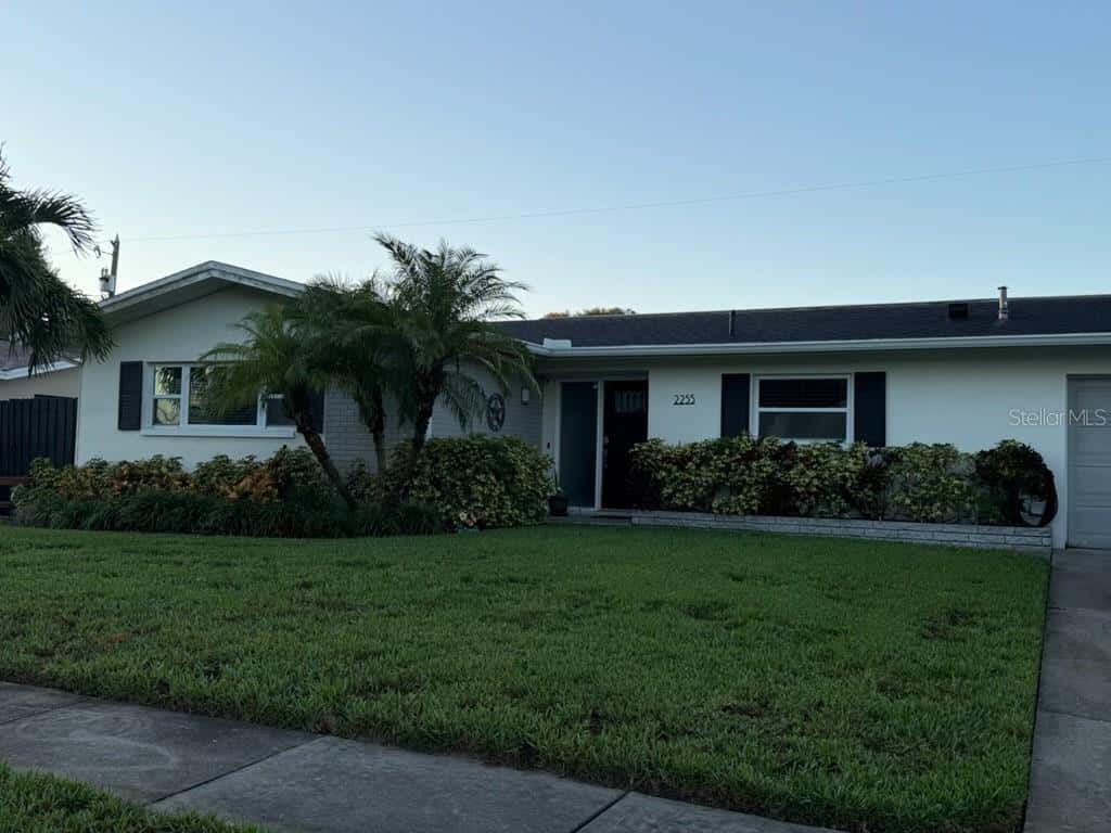 Single Family Residence in CLEARWATER