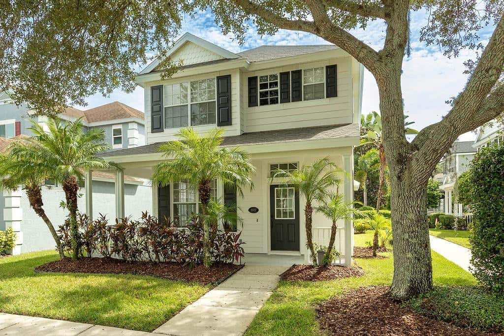 Single Family Residence in TAMPA