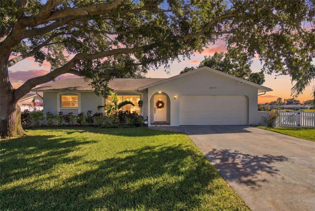 Single Family Residence in CLEARWATER