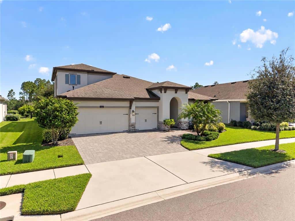 Single Family Residence in LAND O LAKES
