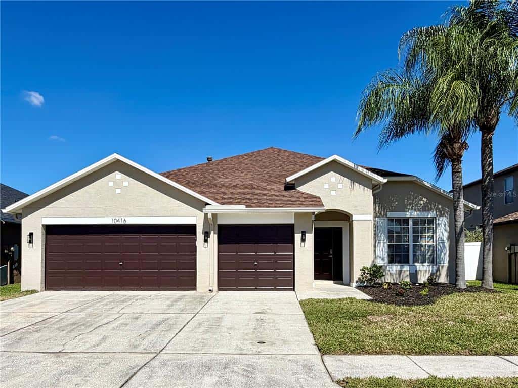 Single Family Residence in TAMPA