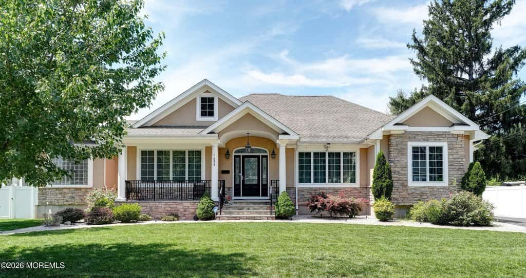 single family in South Plainfield