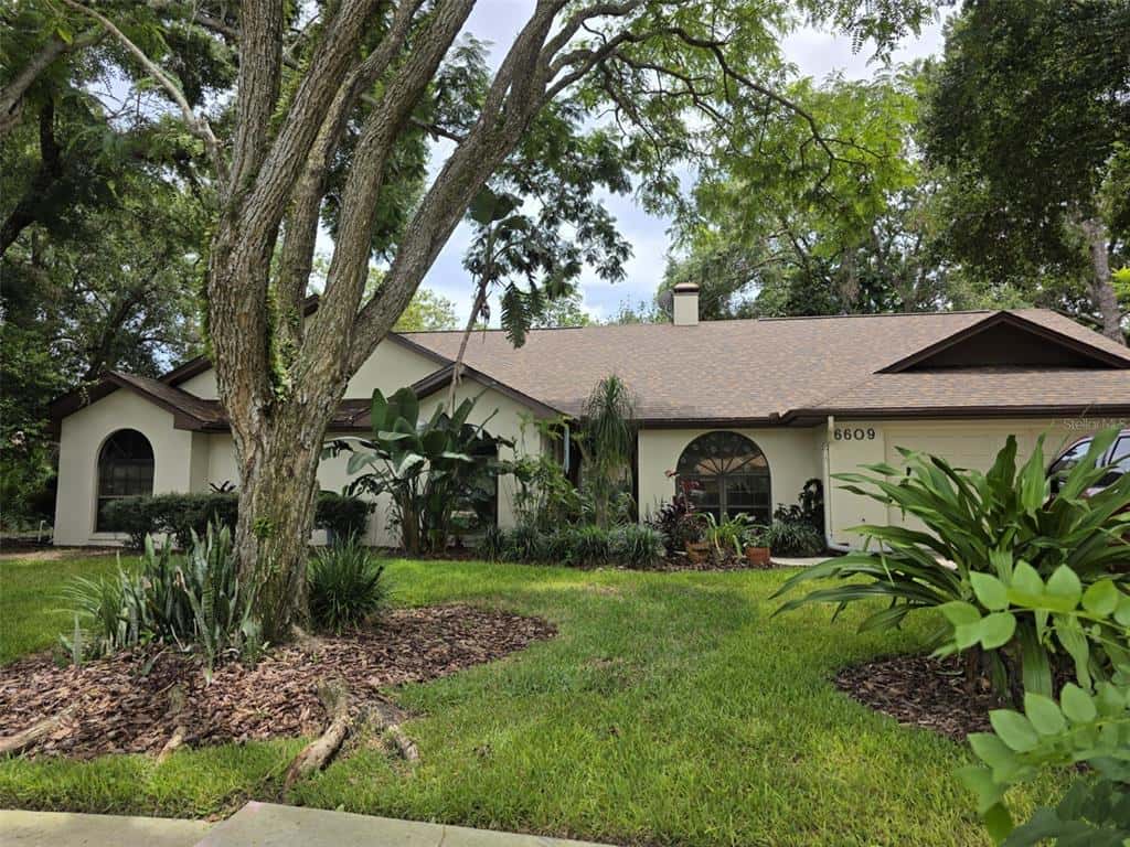 Single Family Residence in TEMPLE TERRACE