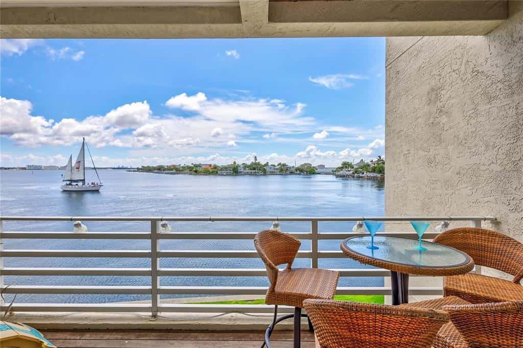 Townhouse in ST PETE BEACH