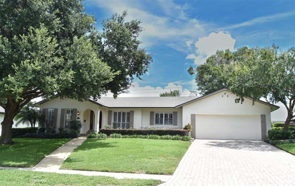 Single Family Residence in ALTAMONTE SPRINGS