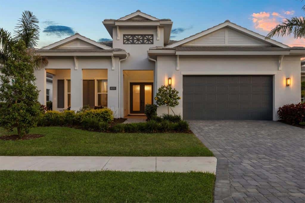 Single Family Residence in LAKEWOOD RANCH