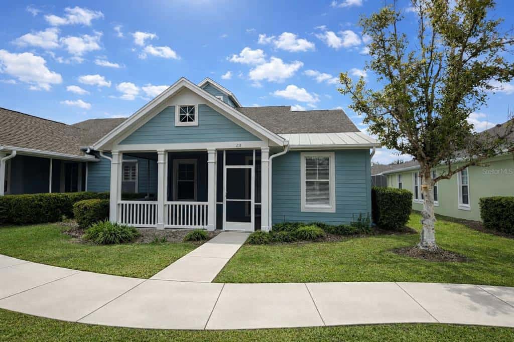 Townhouse in APOLLO BEACH