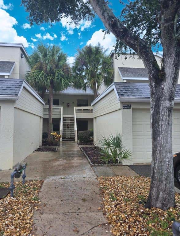 Condominium in ALTAMONTE SPRINGS