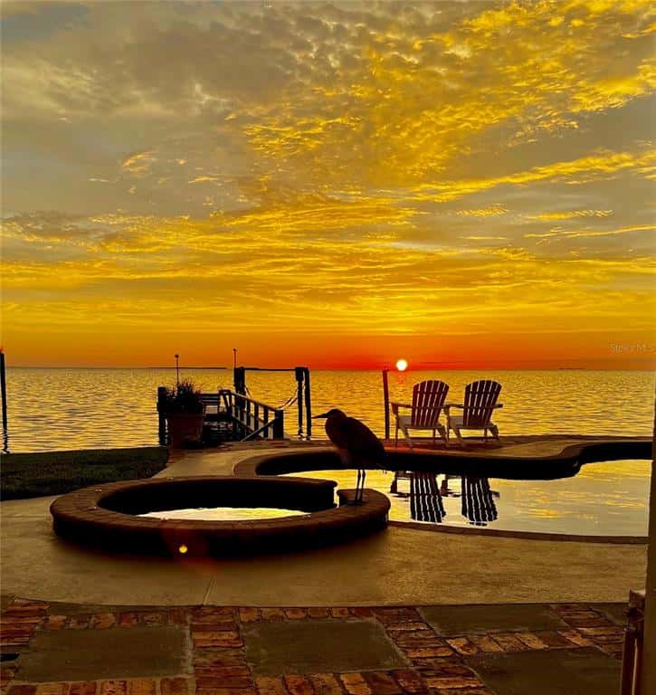Single Family Residence in CRYSTAL BEACH