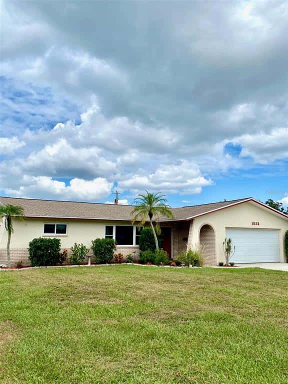 Single Family Residence in CLEARWATER