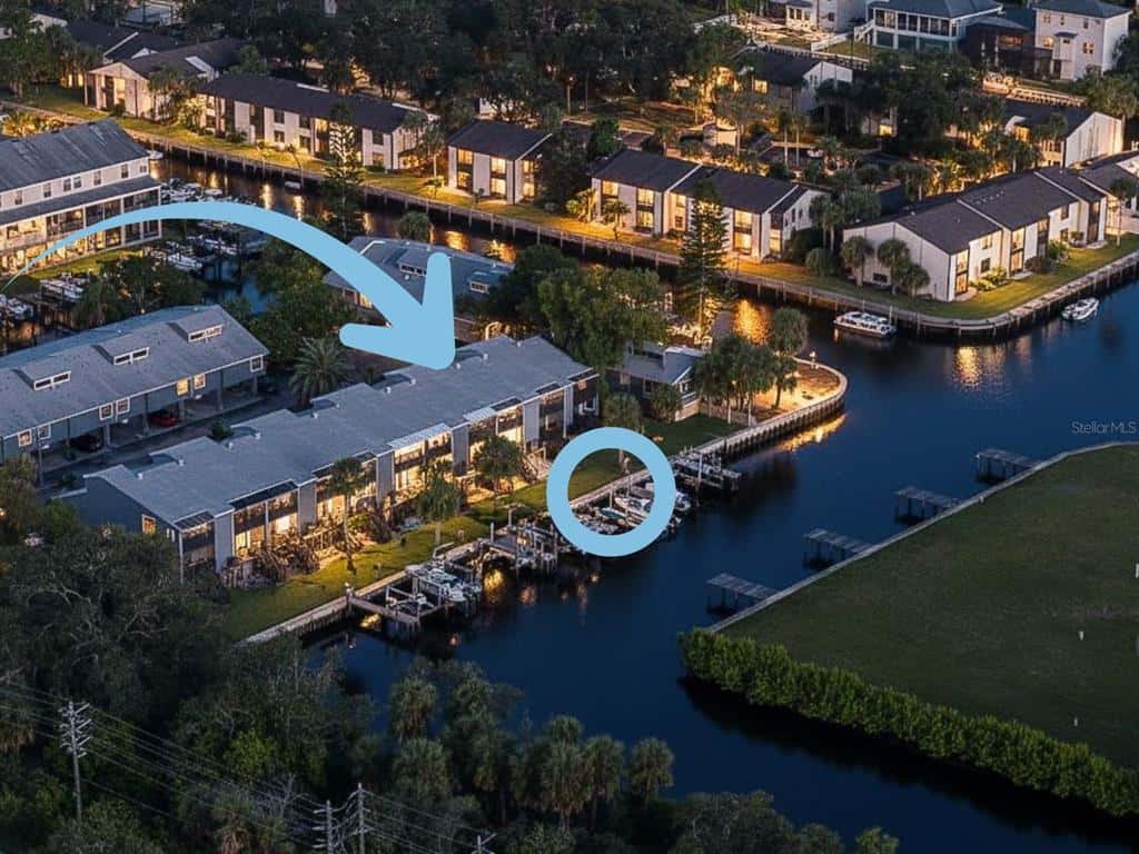 Townhouse in TARPON SPRINGS