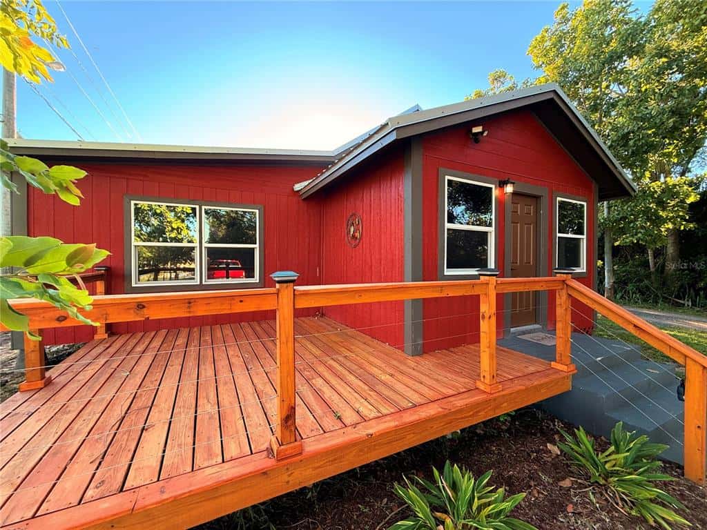 Single Family Residence in HAINES CITY