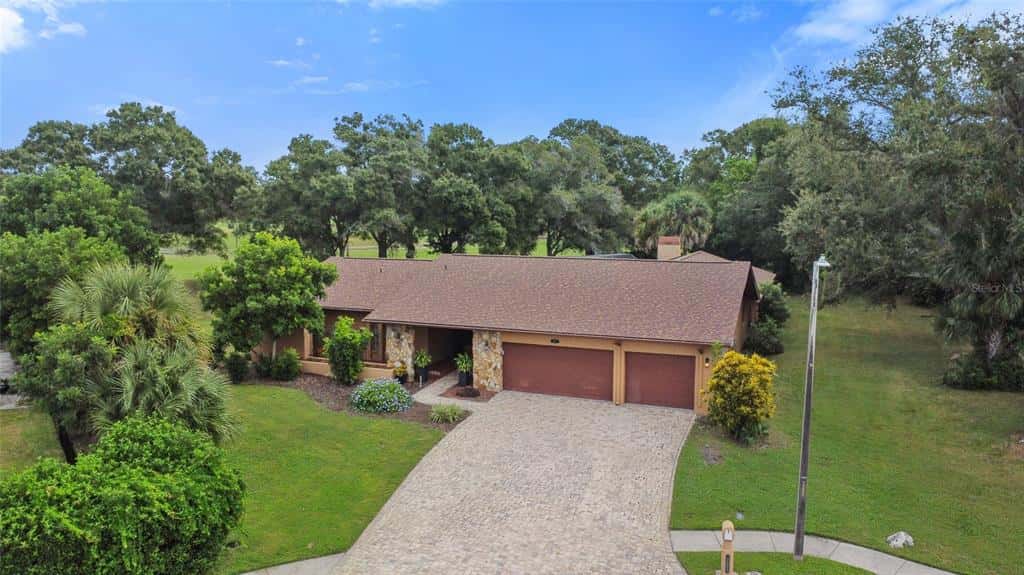 Single Family Residence in CLEARWATER