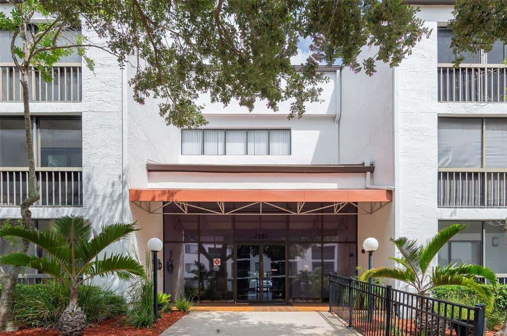 Condominium in CLEARWATER