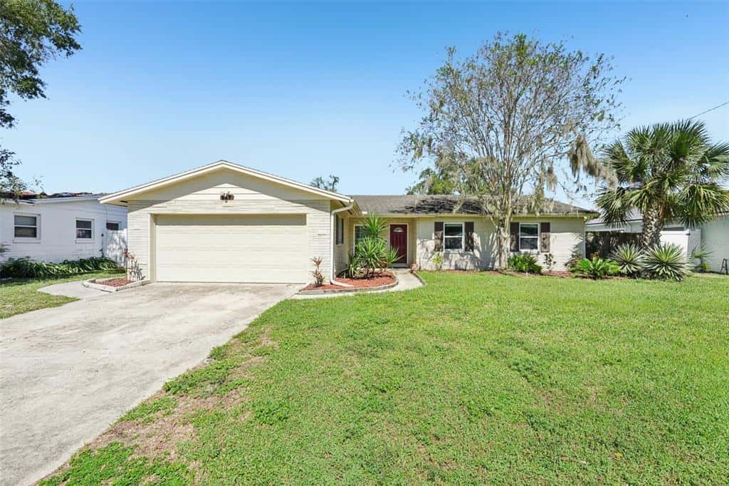 Single Family Residence in ALTAMONTE SPRINGS