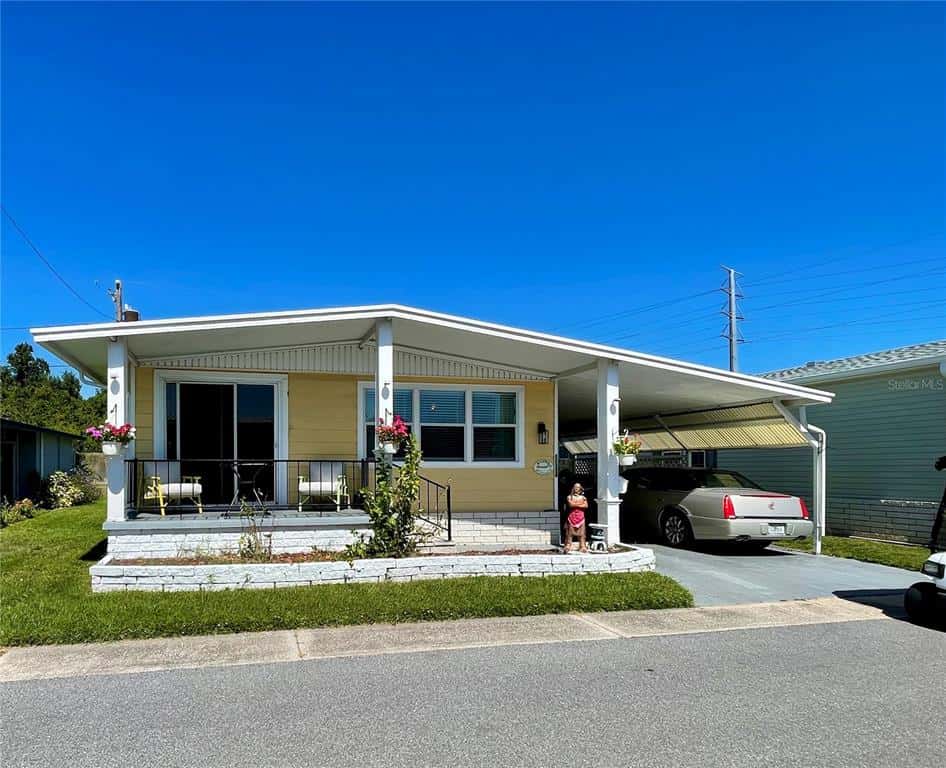 Mobile Home in PINELLAS PARK