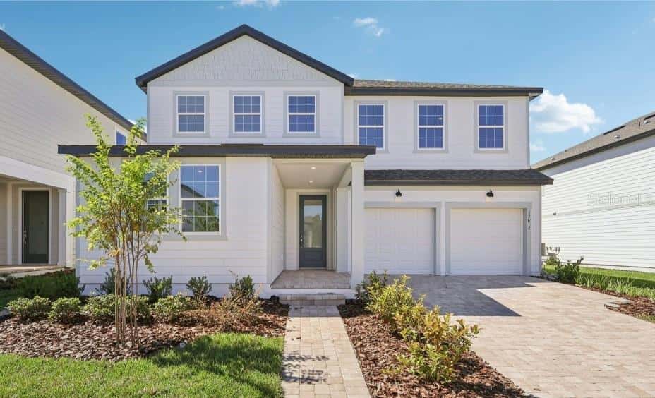 Single Family Residence in WINTER GARDEN