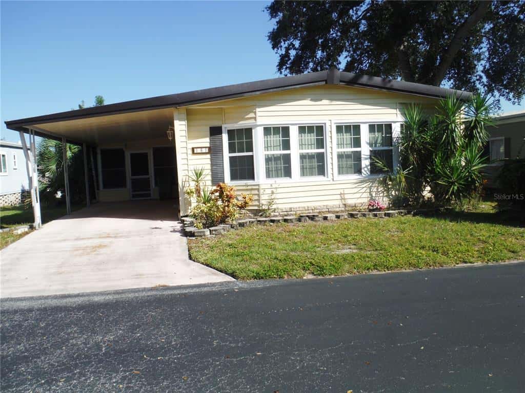 Manufactured Home in SAFETY HARBOR