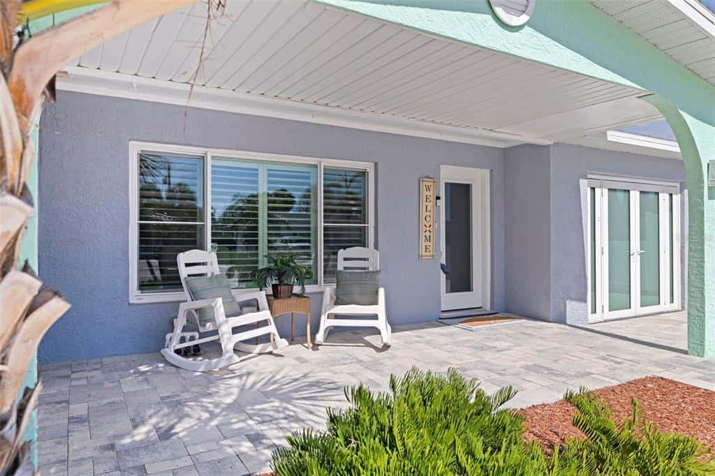 Single Family Residence in ST PETE BEACH