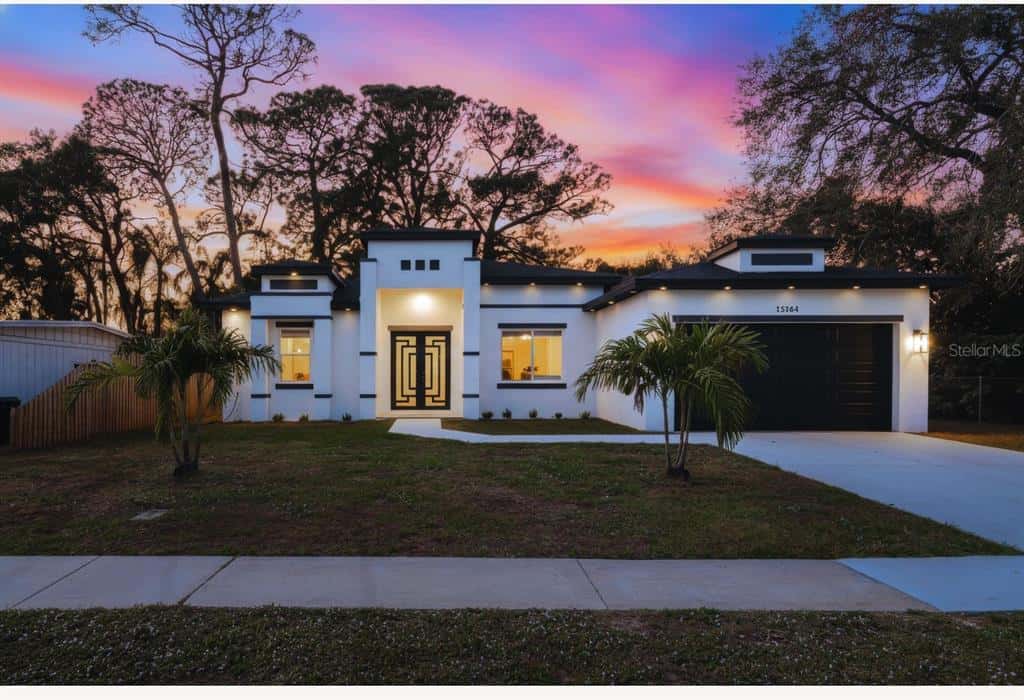 Single Family Residence in CLEARWATER