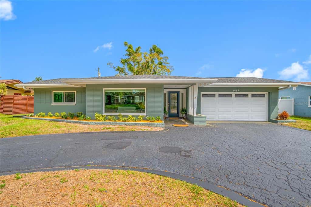 Single Family Residence in CLEARWATER