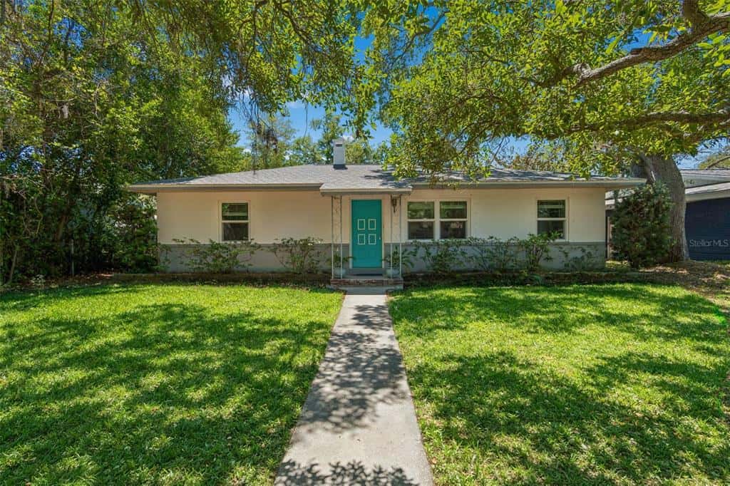 Single Family Residence in GULFPORT