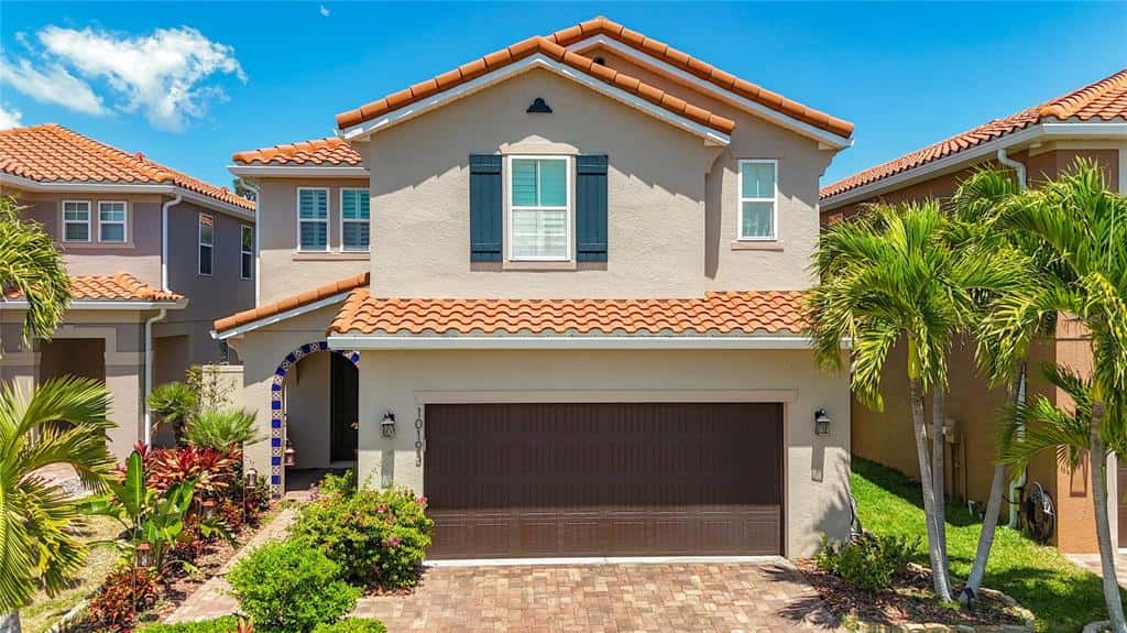 Single Family Residence in MADEIRA BEACH