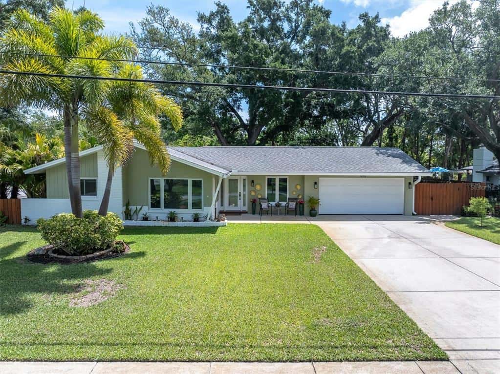 Single Family Residence in CLEARWATER