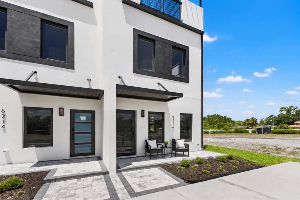 Townhouse in PINELLAS PARK