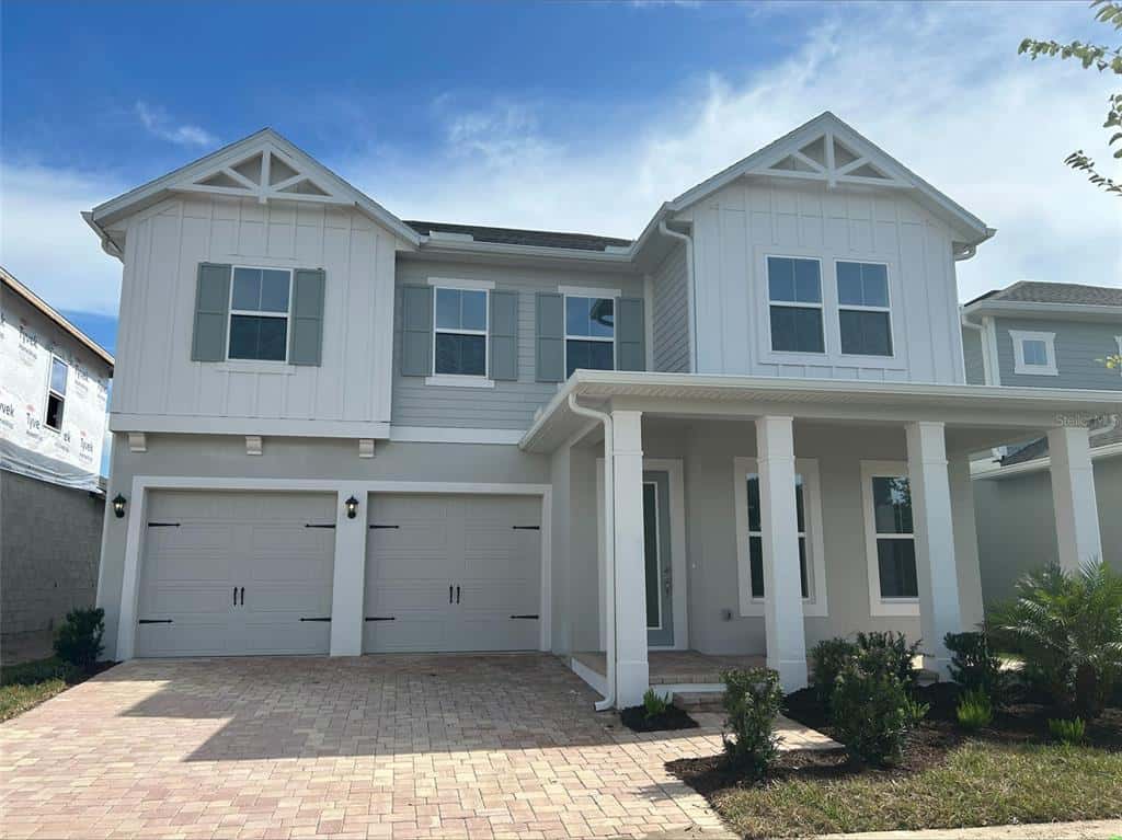 Single Family Residence in WINTER GARDEN