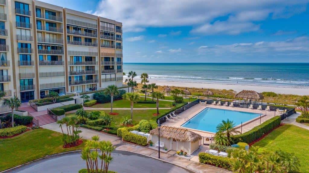 Condominium in CLEARWATER BEACH