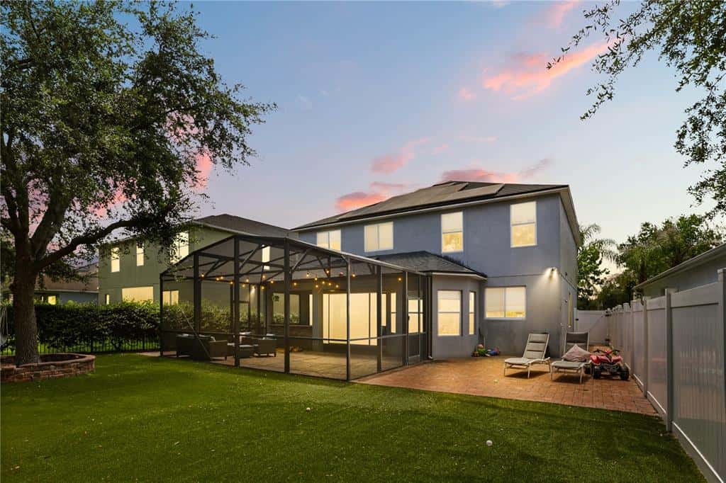 Single Family Residence in WINTER GARDEN