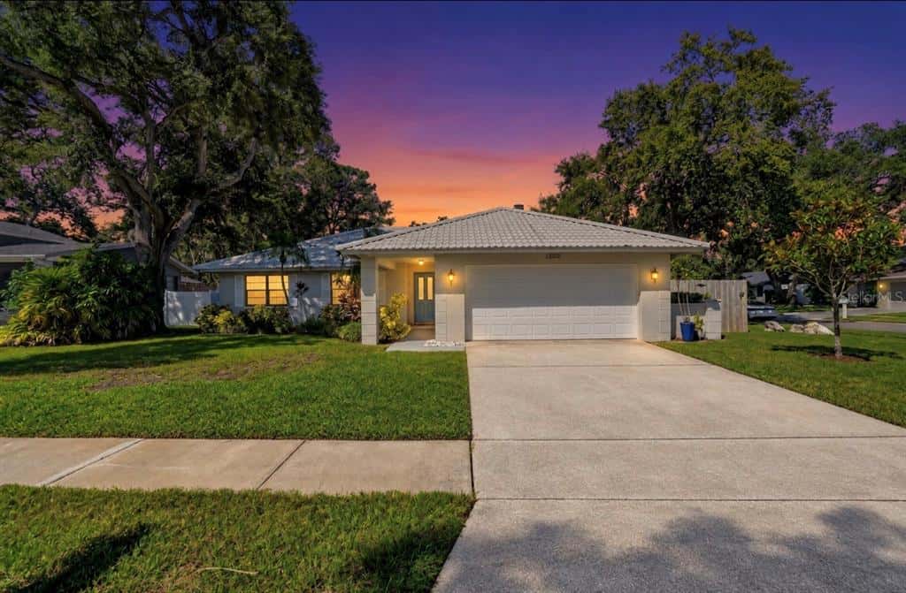 Single Family Residence in CLEARWATER