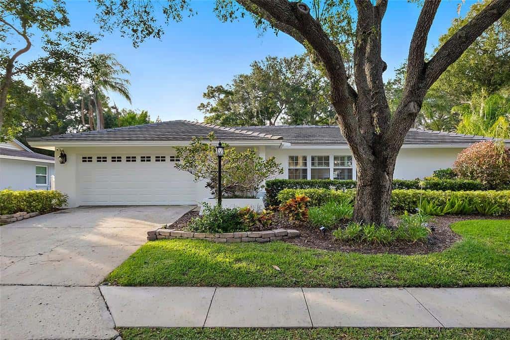 Single Family Residence in CLEARWATER